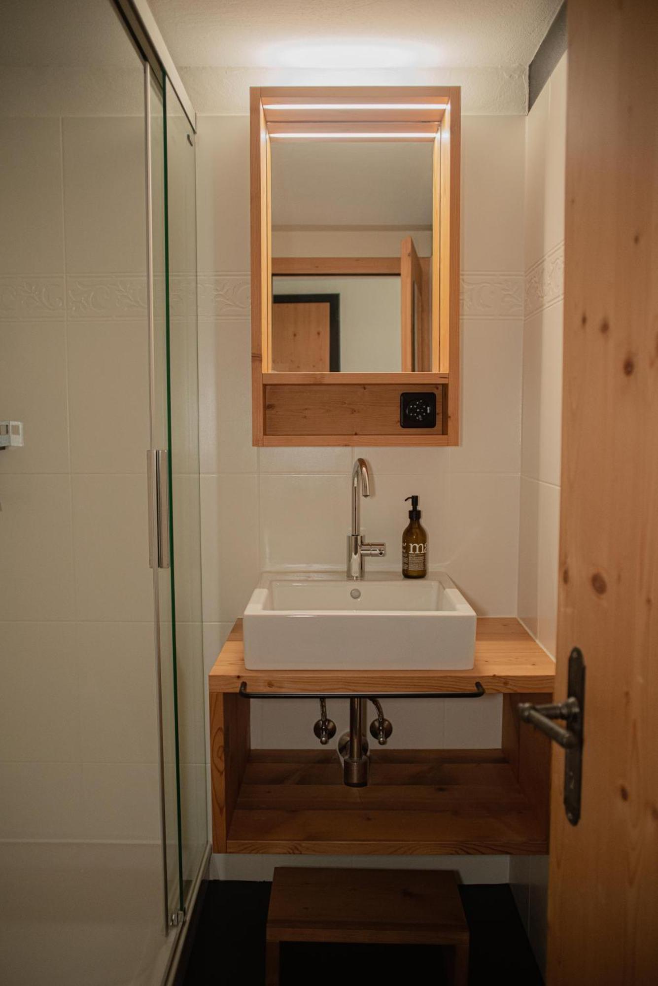 Pensiunina - Pension - Sent Room photo